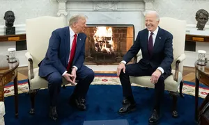 Thông điệp từ cuộc gặp bên lò sưởi của ông Trump - ông Biden Thông điệp từ cuộc gặp bên lò sưởi của ông Trump - ông Biden