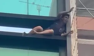 Nạn nhân vụ cháy ở TP HCM: 'Chậm vài giây tôi chết ngạt' Nạn nhân vụ cháy ở TP HCM: 'Chậm vài giây tôi chết ngạt'