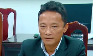 Người đàn ông cầm kiếm đe dọa bảo vệ công viên bị bắt Người đàn ông cầm kiếm đe dọa bảo vệ công viên bị bắt