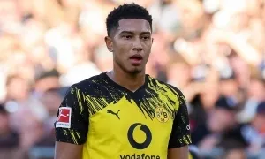 Cha Bellingham chất vấn lãnh đạo Dortmund sau khi con bị thay ra Cha Bellingham chất vấn lãnh đạo Dortmund sau khi con bị thay ra